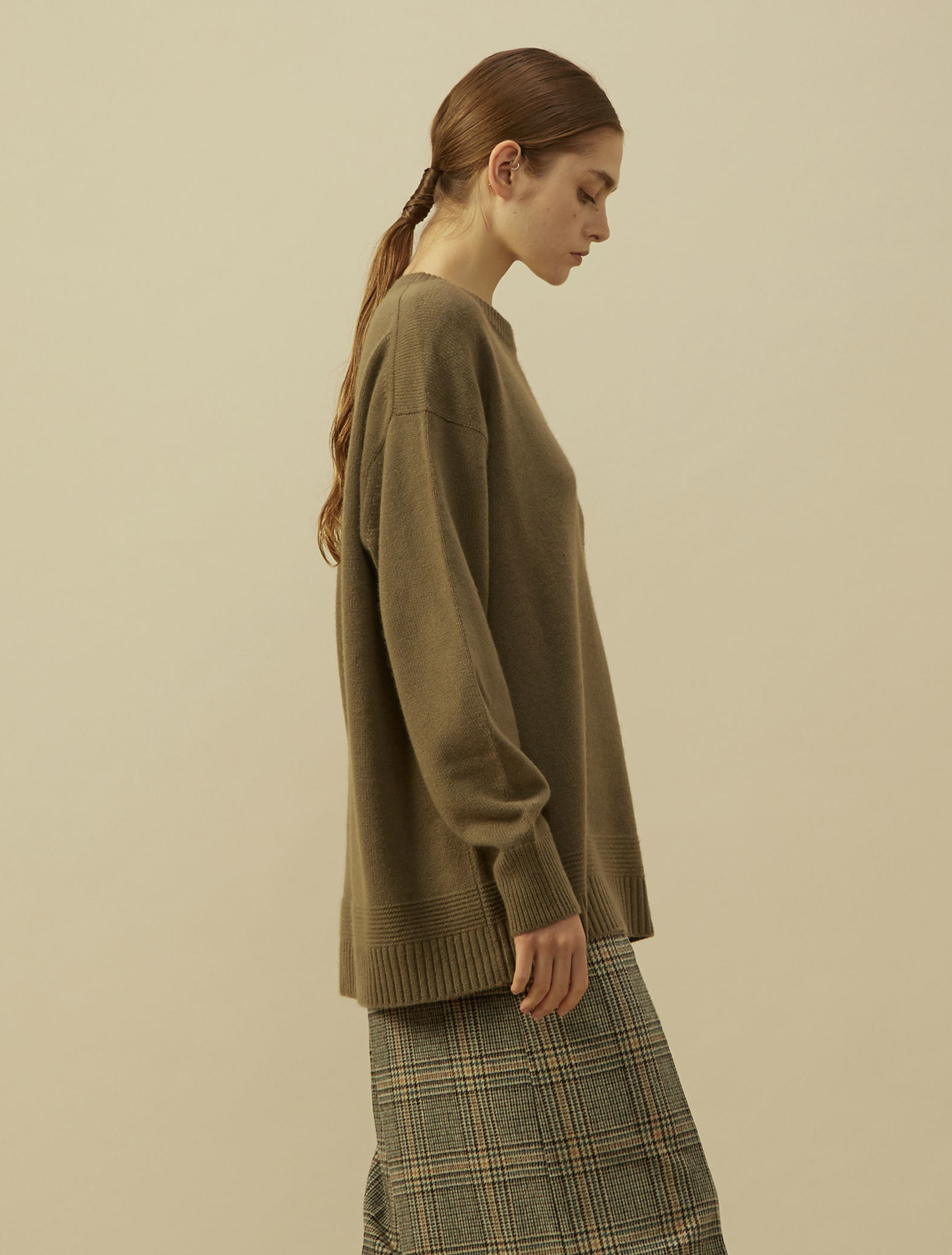 カシミヤクルーネックセーター】｜PLAIN PEOPLE(プレインピープル) 公式 Online Store