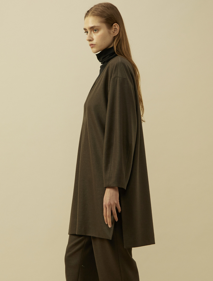 バランサーキュラーミルドVネックチュニックドレス 詳細画像 カーキ 3