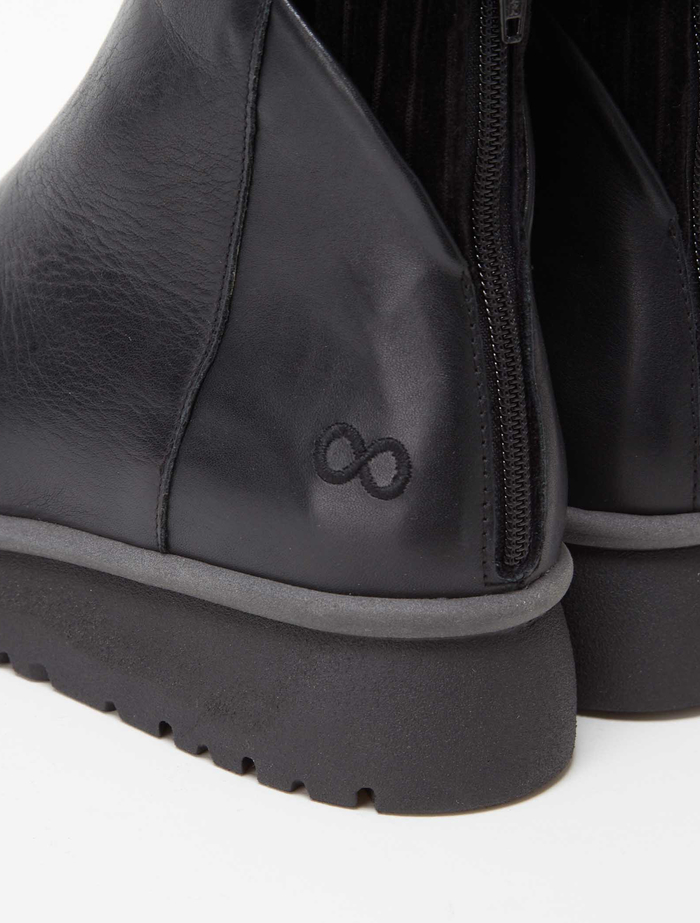 【15th ANNIVERSARY】【PATRIZIA BONFANTI for Plain People】レザーショートブーツ YAYA with infinity 詳細画像 ブラック 6