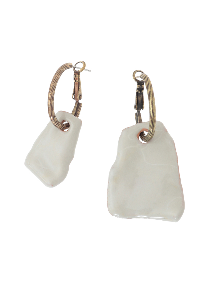 【TOLEMAIDE/トレマイデ】イヤリング/Camilia earrings 詳細画像 アイボリー 1