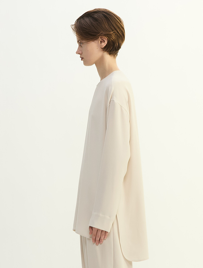 バックサテンジョーゼットノーカラーブラウス 詳細画像 ライトベージュ 3