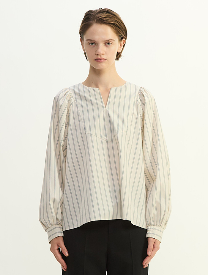 コットンラチネ・タイプライターストライプギャザーブラウス 詳細画像 ベージュ×ブラック 2