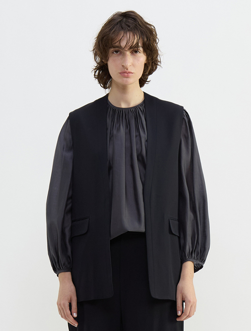 コットンキュプララチネノーカラーベスト