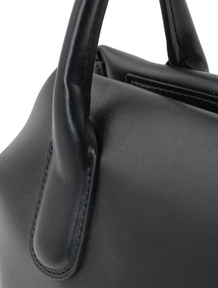 【THE MOIRE/テモワール】バッグ/Tallia Trank Small Vegan Fabric 詳細画像 ブラック 5