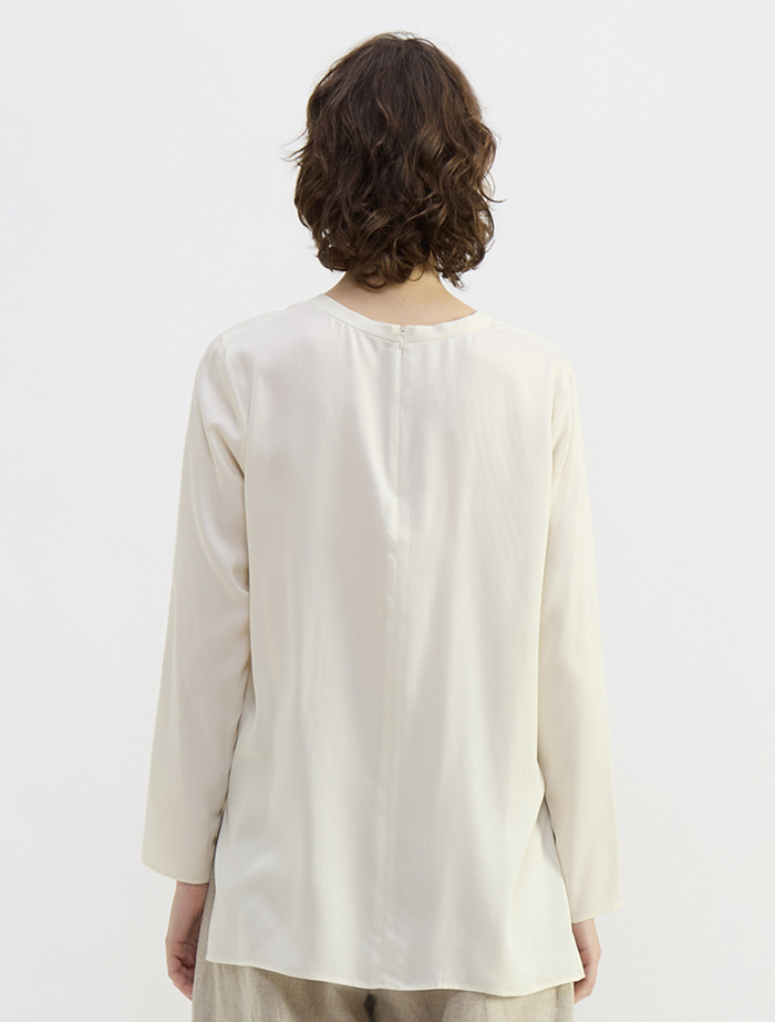 キュプラサテンクルーネックブラウス 詳細画像 オフホワイト 4