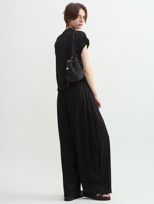 【A POINT ETC./アポワン ウテセ】バッグ/ AINA