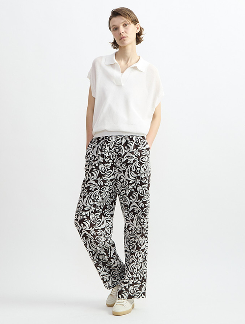 ボタニカルプリントイージーパンツ