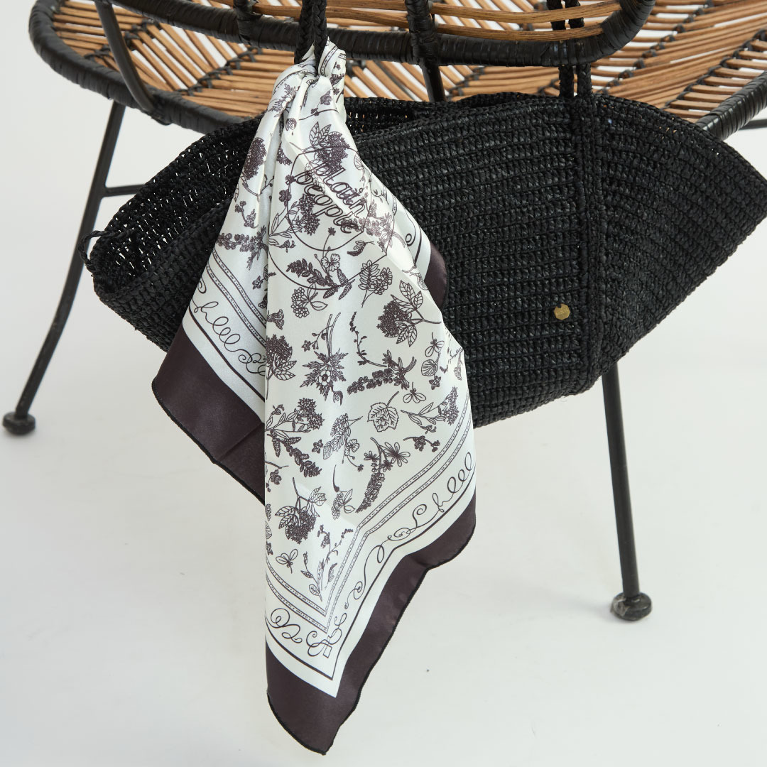 Gift with purchase | オリジナルスカーフプレゼント